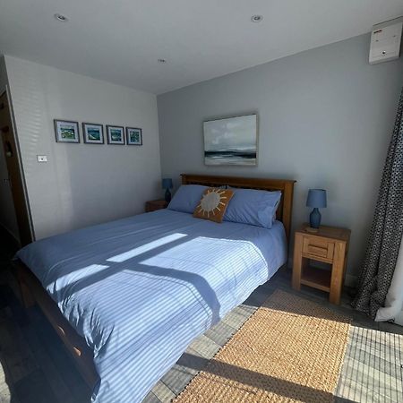 Entire Guest Suite In Four Mile Bridge, Rhoscolyn Valley Luaran gambar
