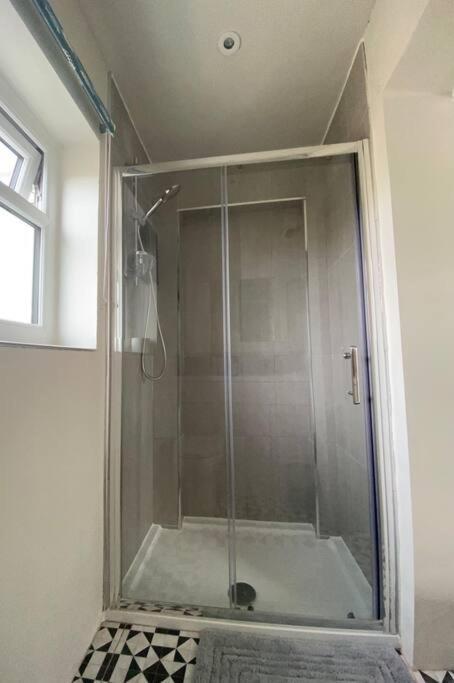 Entire Guest Suite In Four Mile Bridge, Rhoscolyn Valley Luaran gambar